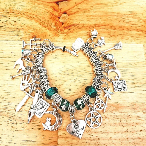 Wiccan Blessed Be Charm Bracelet Green - Picture 5 of 5